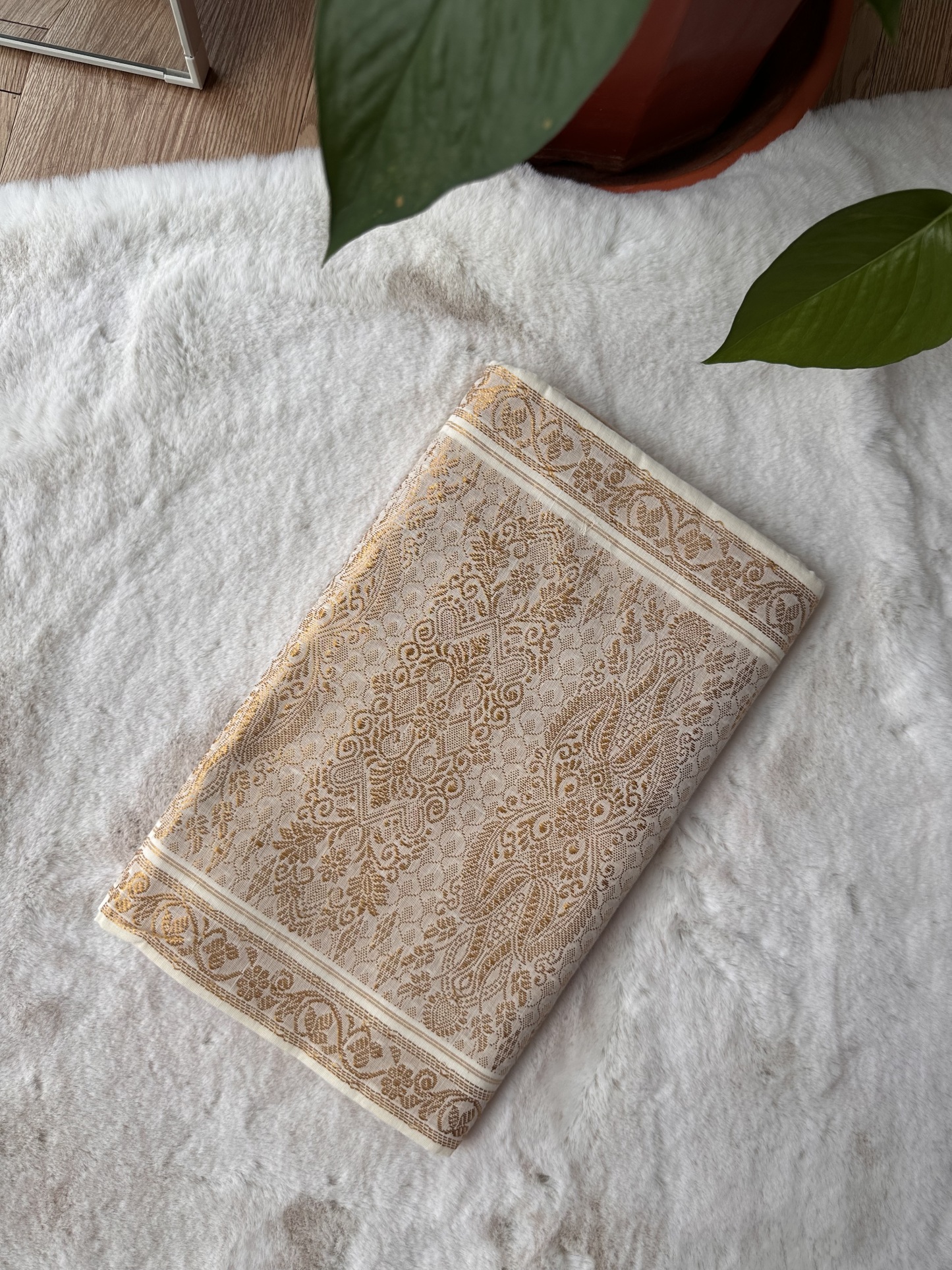 Handloom Cotton Kasavu Saree