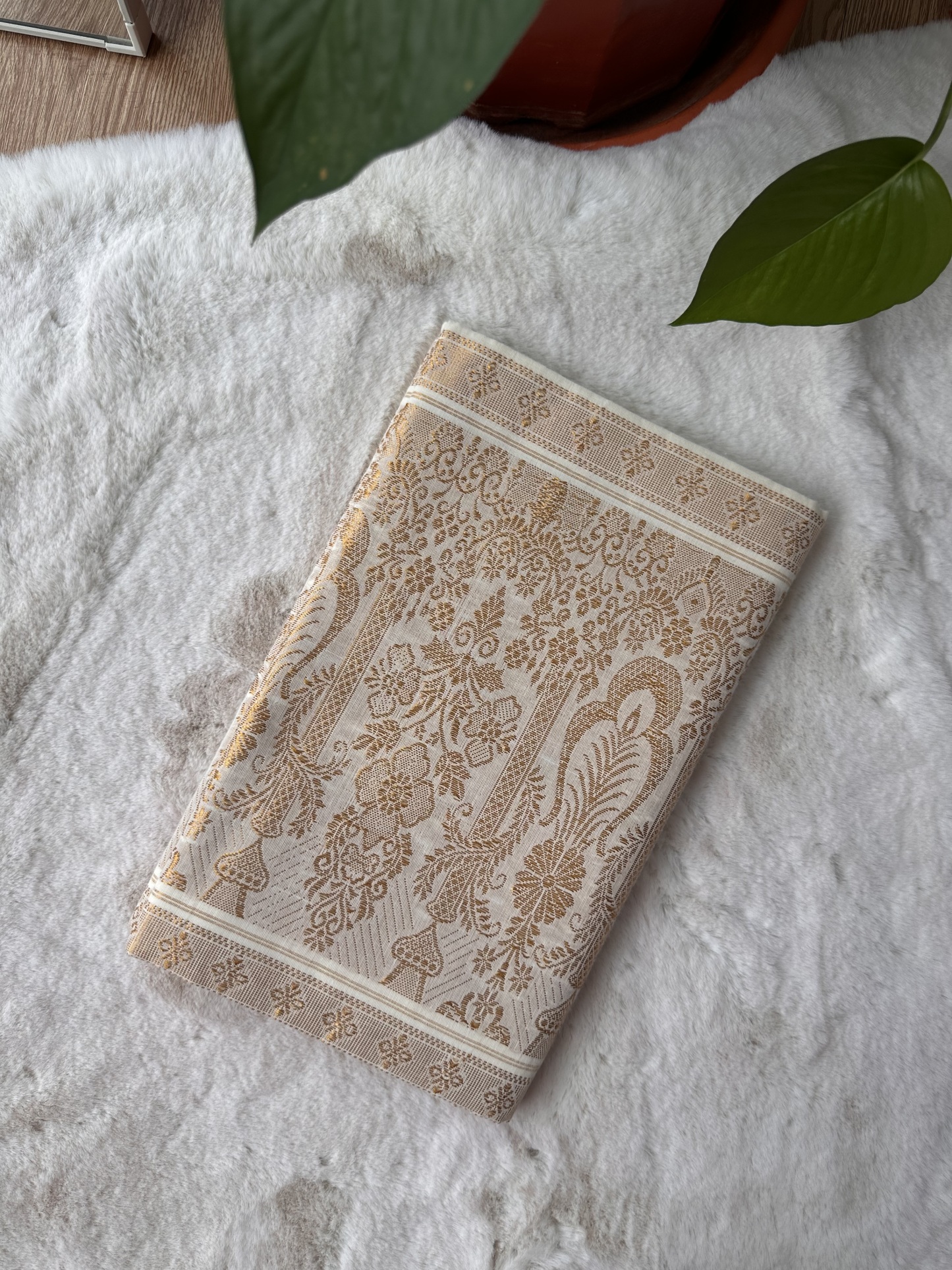 Handloom Cotton Kasavu Saree