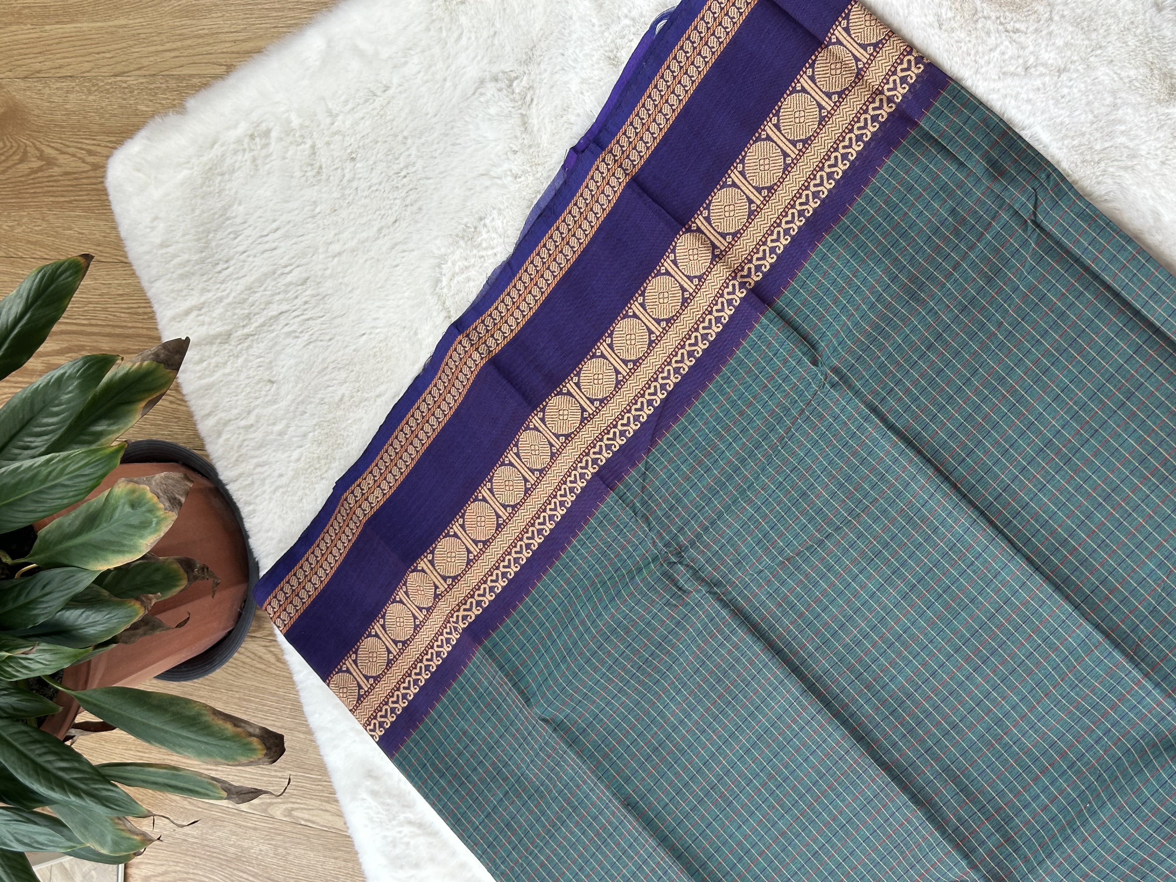 Handloom Cotton Saree without Blouse (60s)