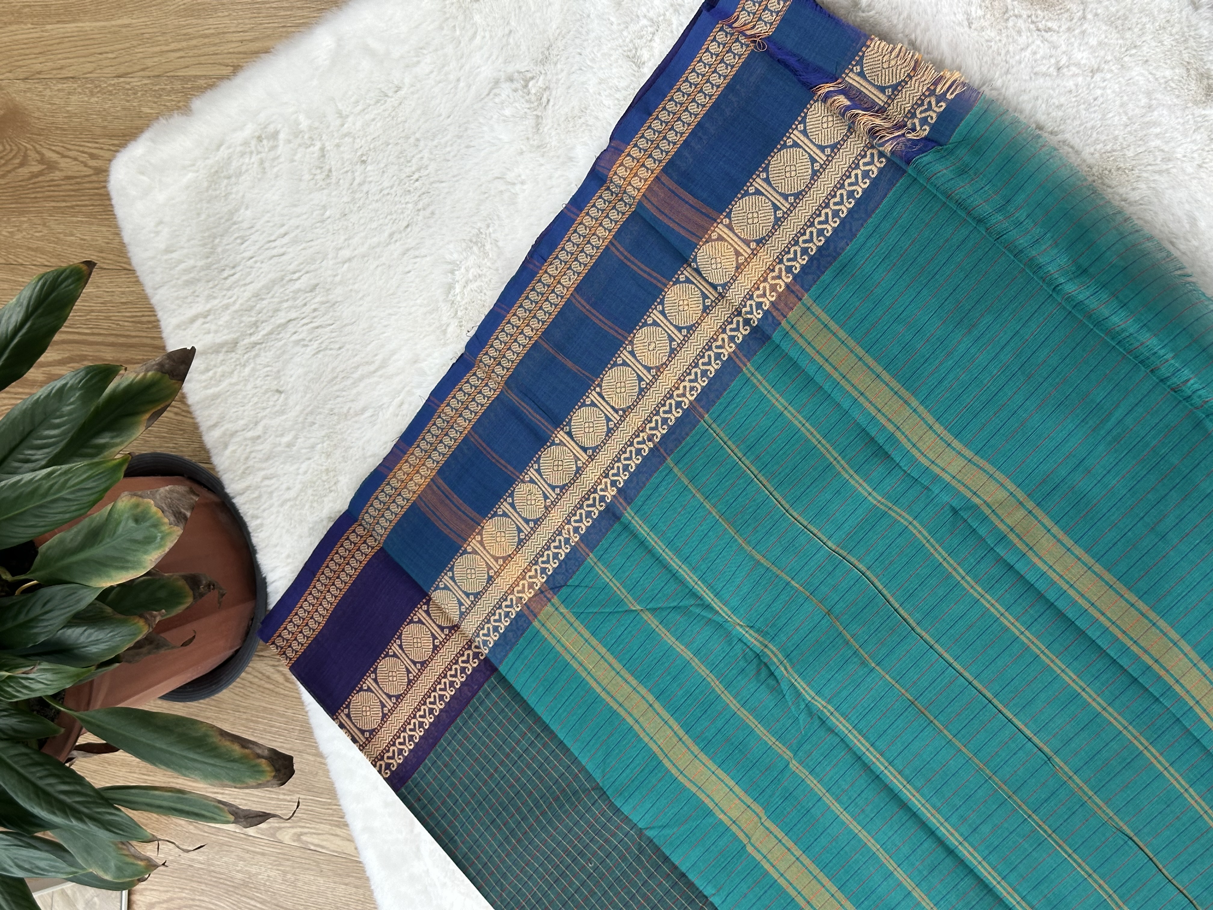 Handloom Cotton Saree without Blouse (60s)
