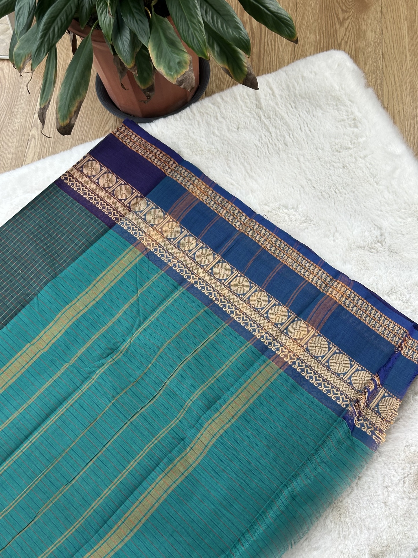 Handloom Cotton Saree without Blouse (60s)