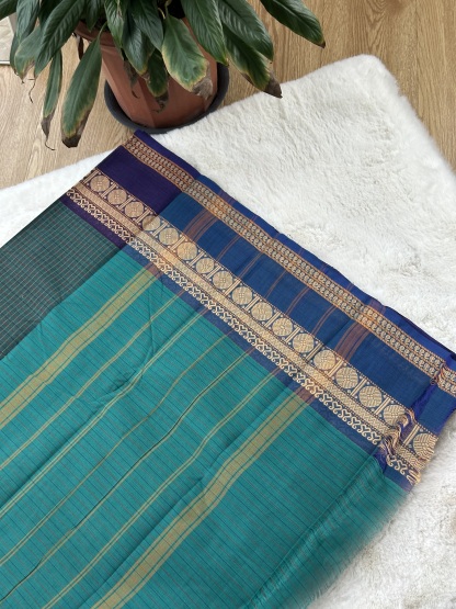 Handloom Cotton Saree without Blouse (60s)