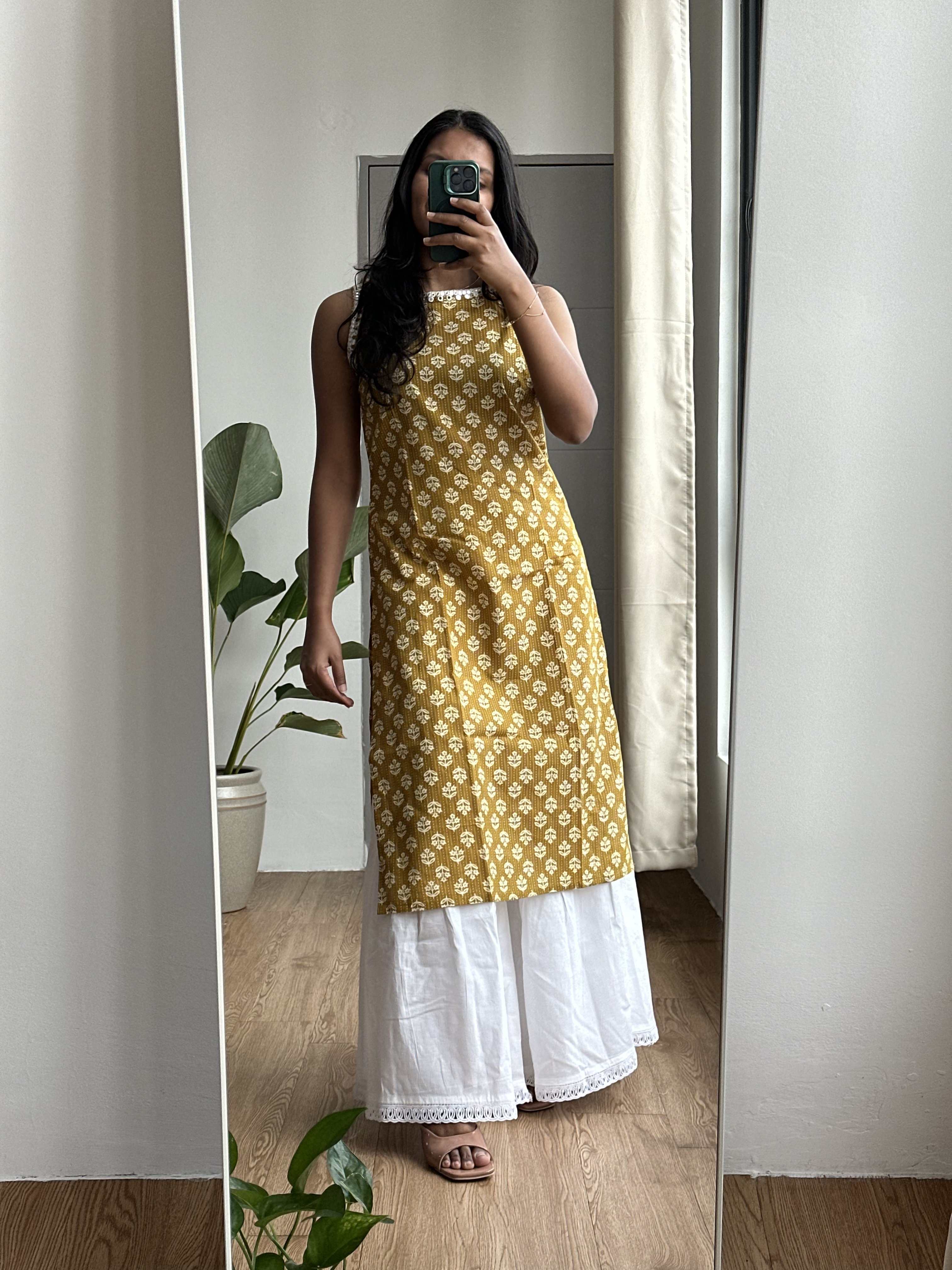 Sleeveless Cotton Kurta