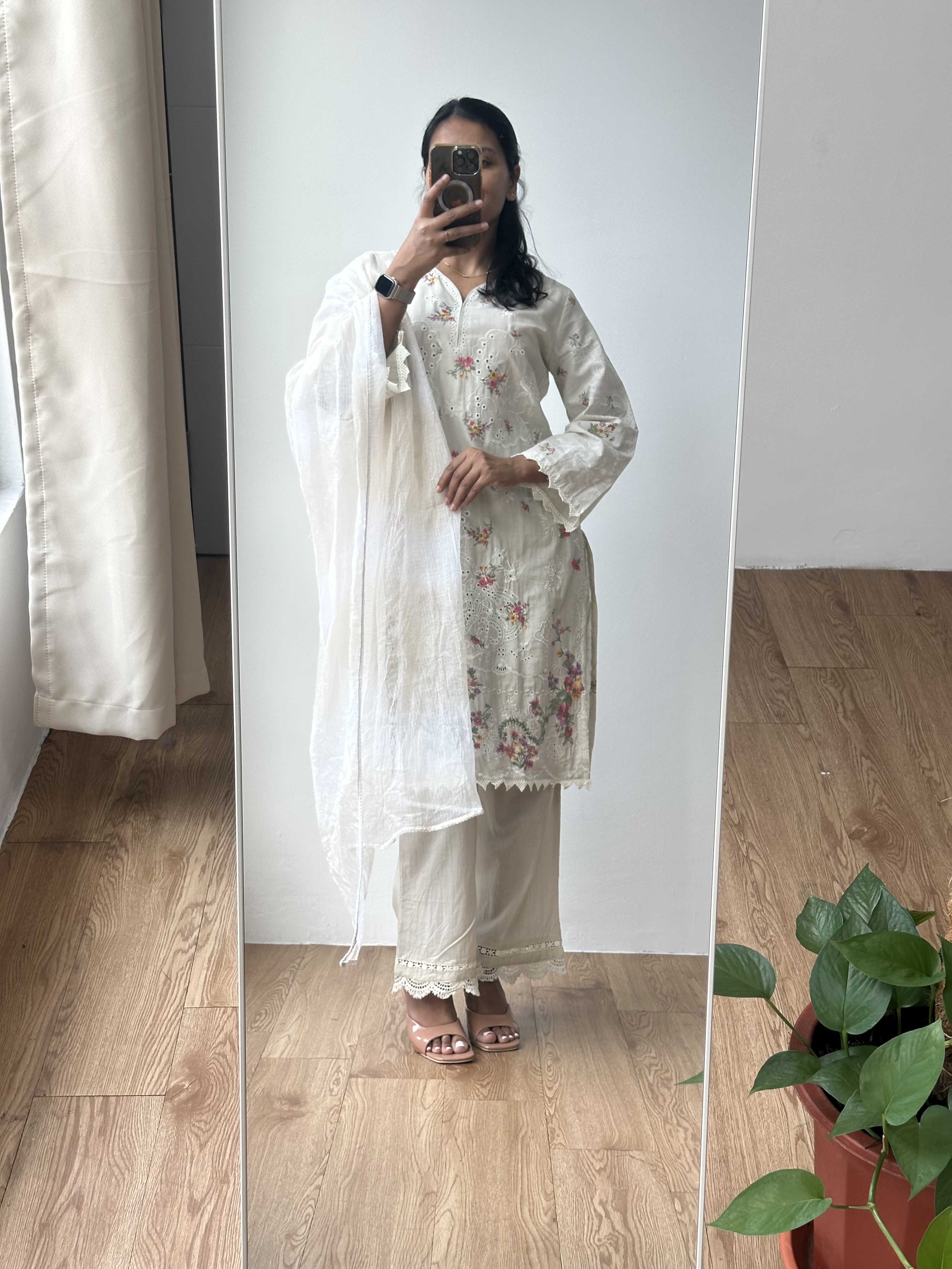Lucknowi Kurta Set