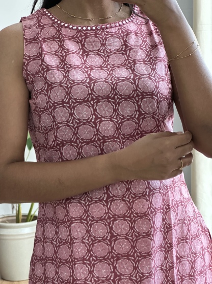 Sleeveless Cotton Kurta