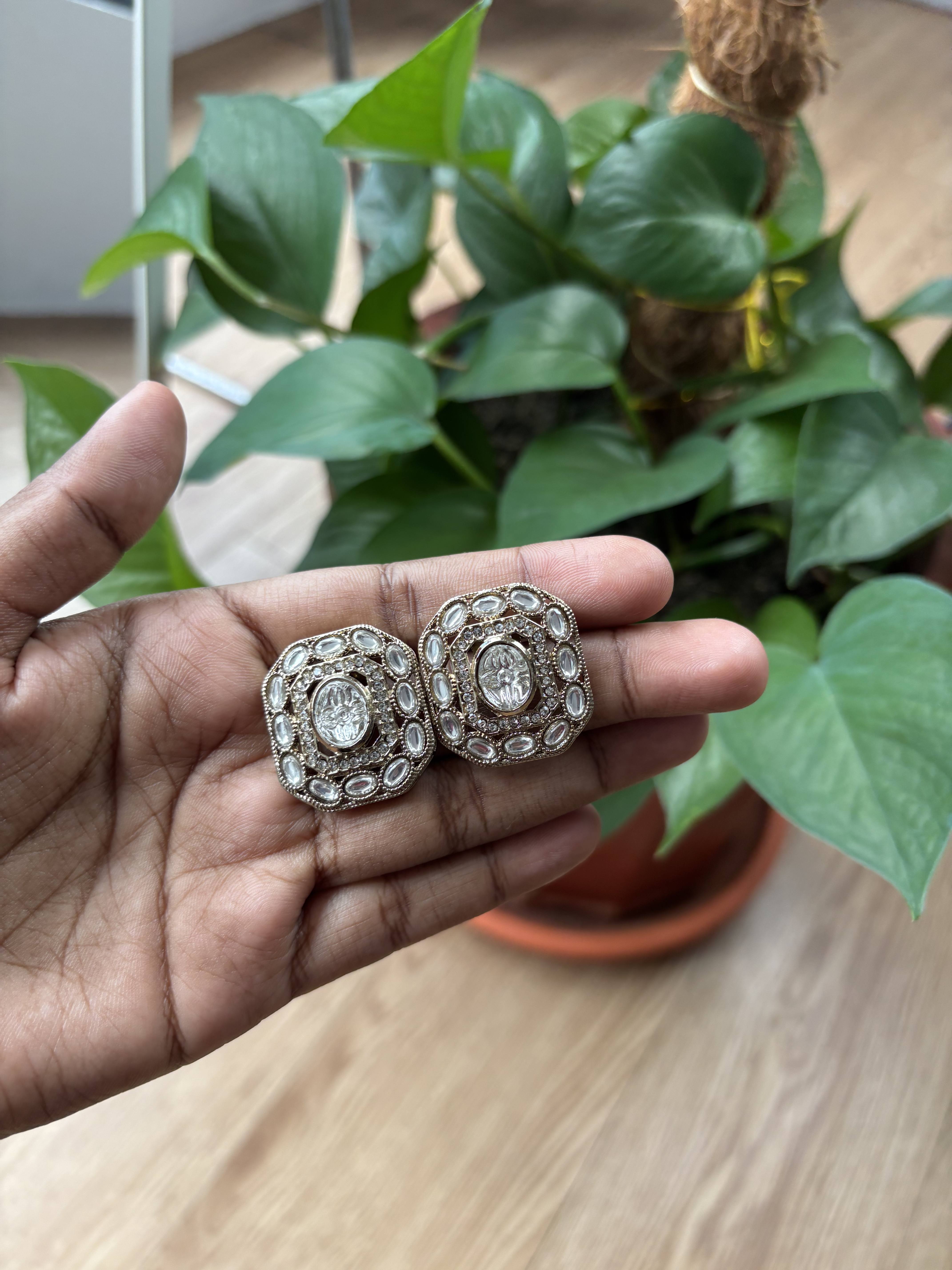 Mozanite Uncut Kundan Stud