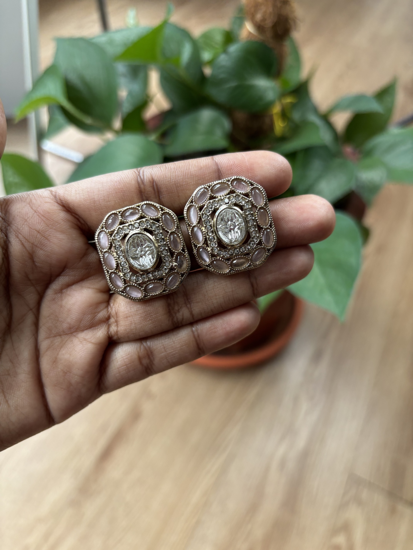 Mozanite Uncut Kundan Stud