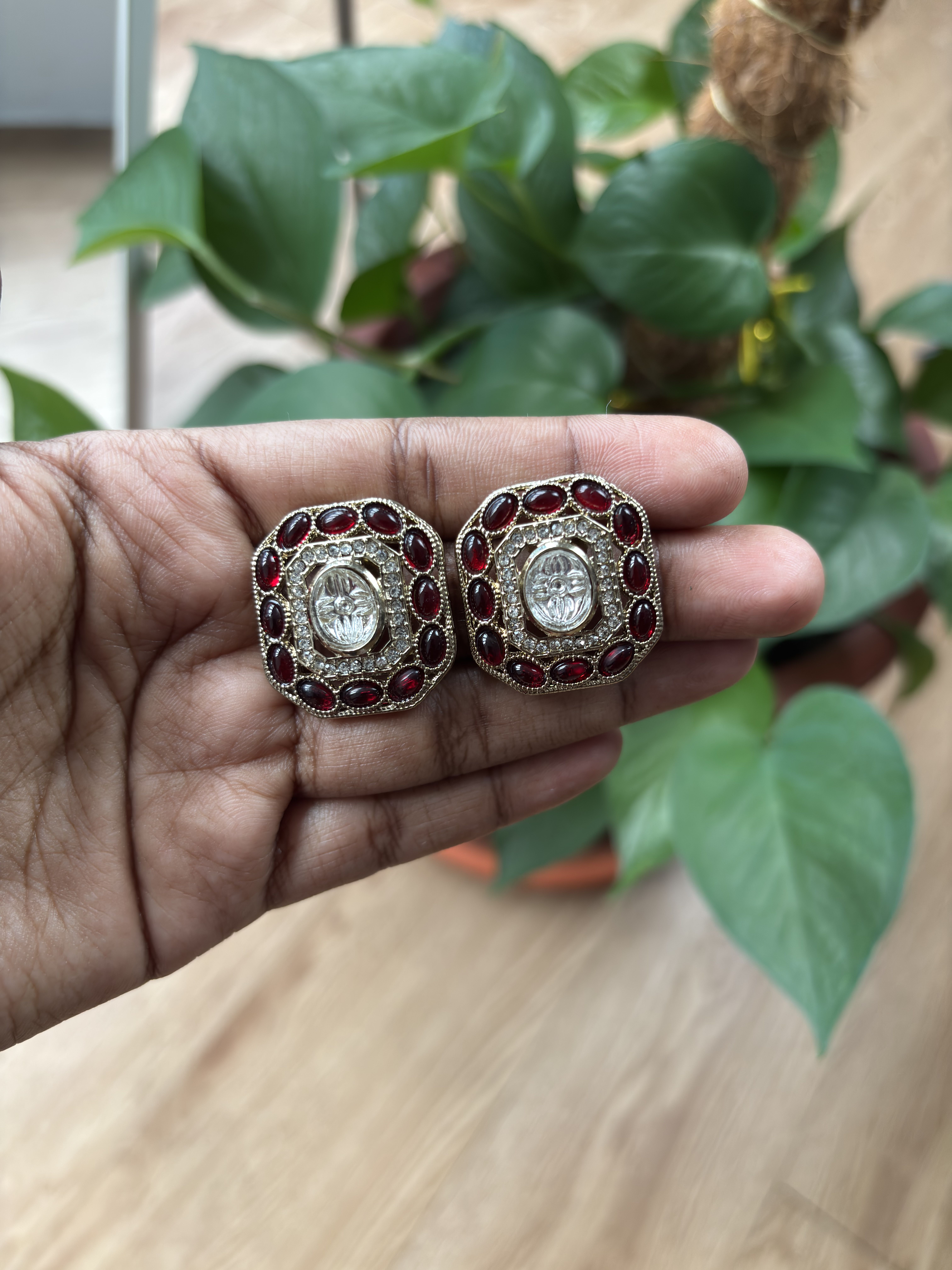 Mozanite Uncut Kundan Stud