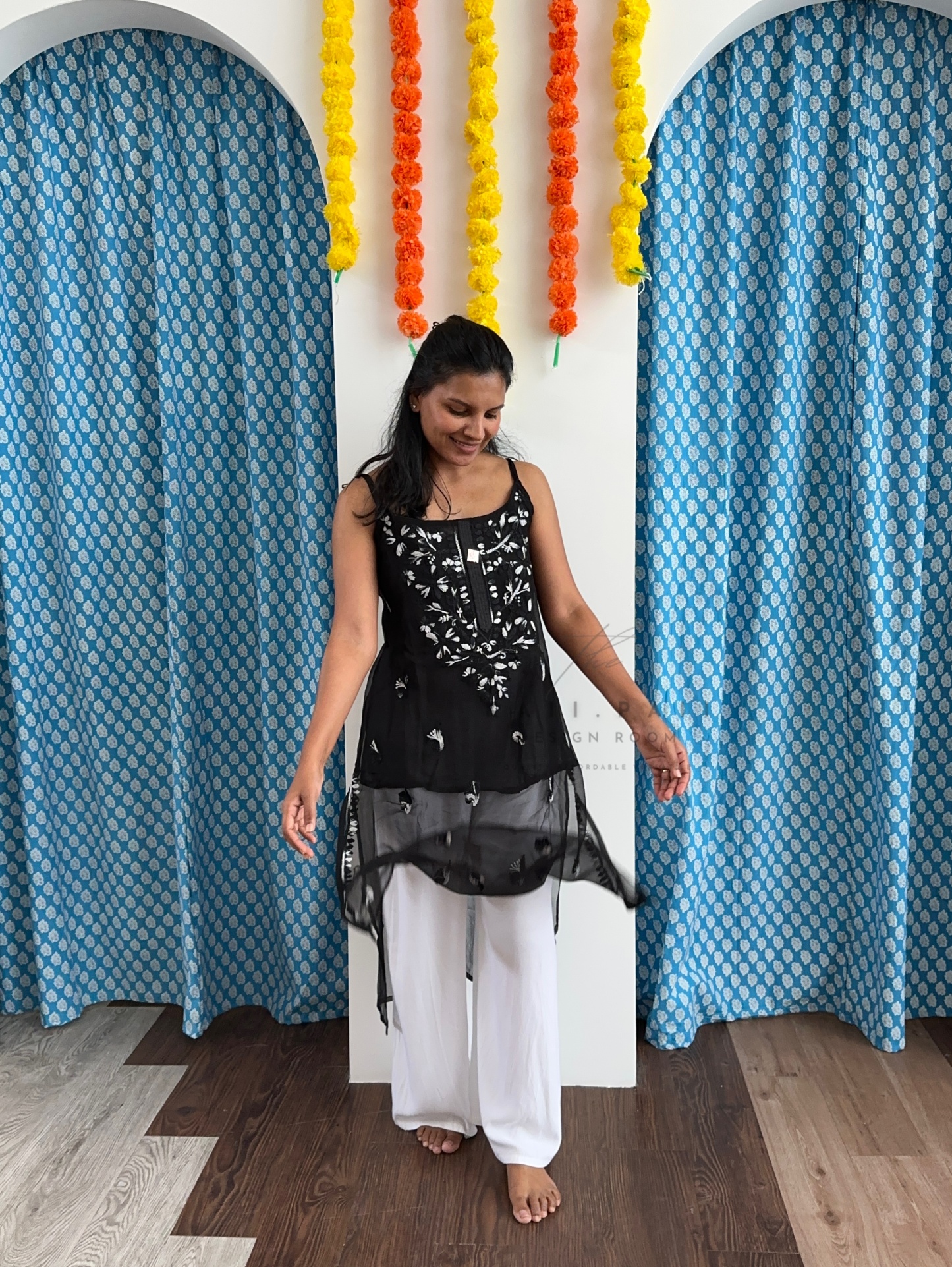 Chikankari Strap Kurti