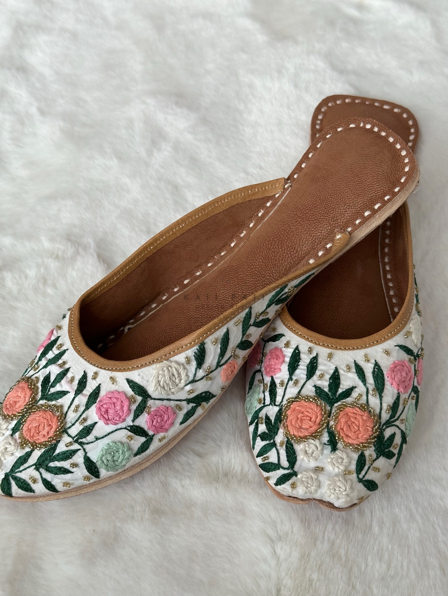 White Jutti with Embroidery