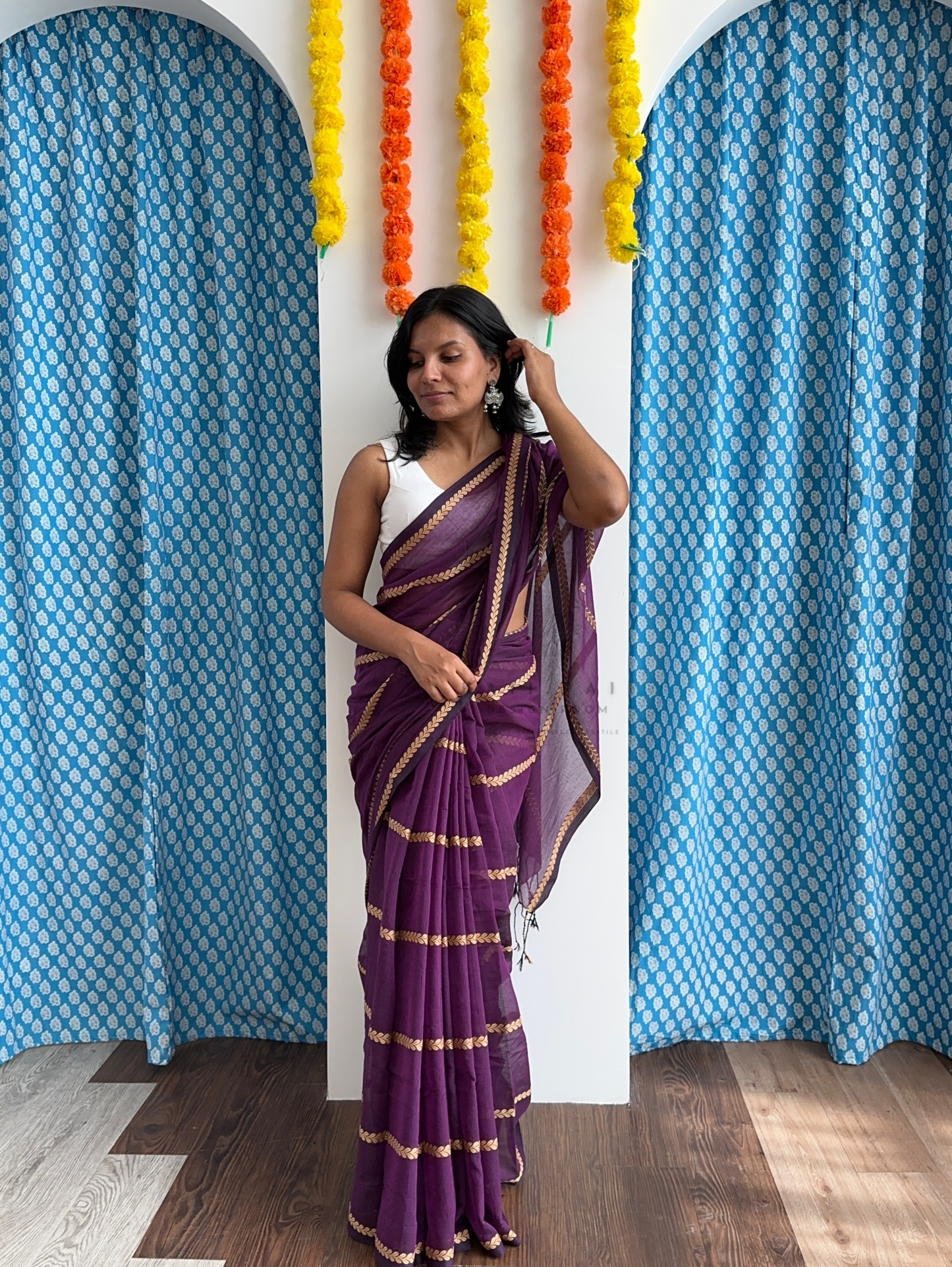 Soft Mul Saree with Threadwork