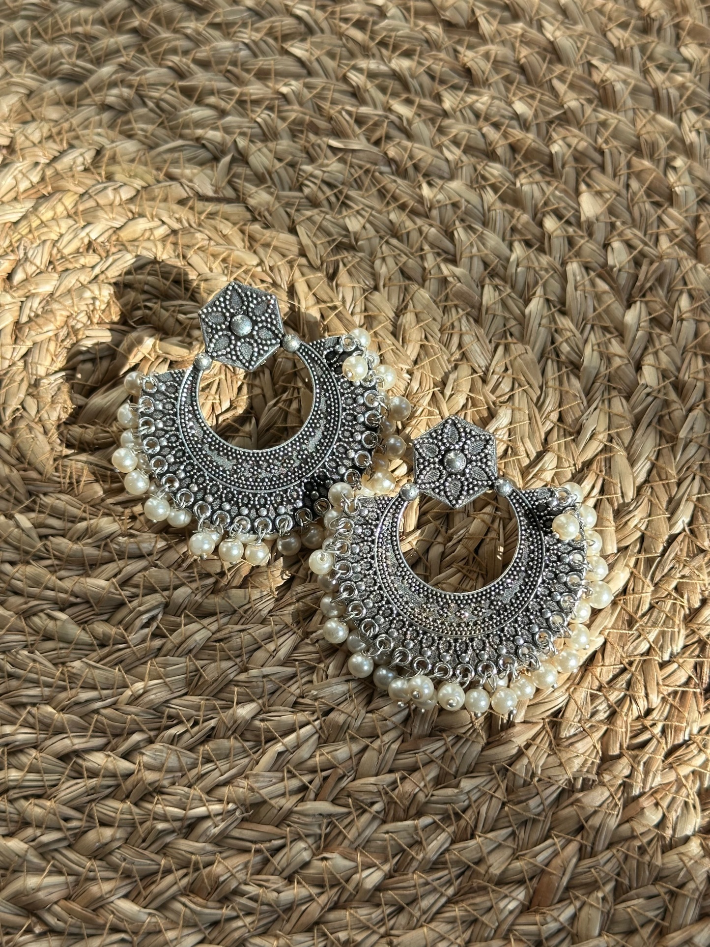 Oxidised Pearl Stud
