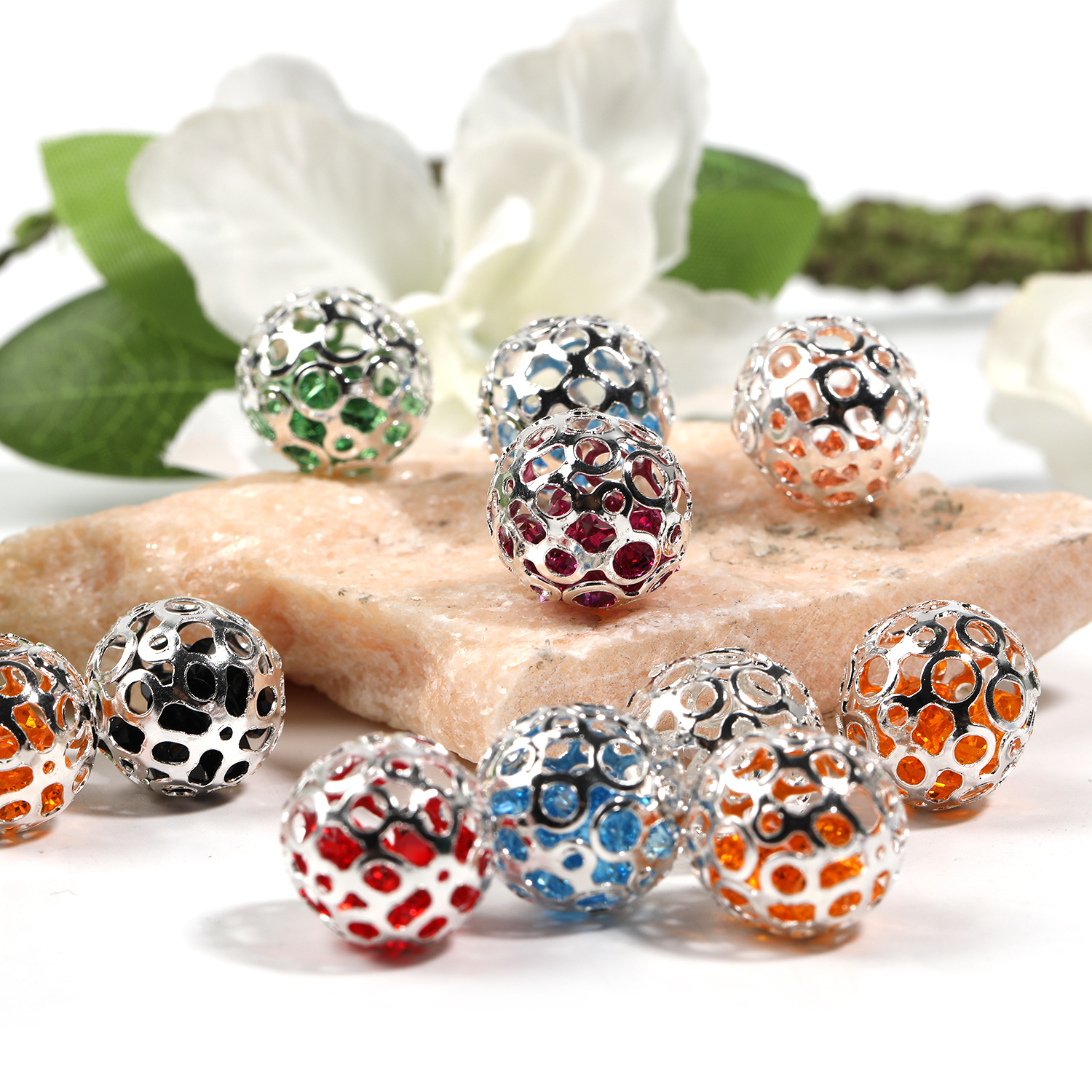 【B127】50Pcs  Mixed Round metal with gems-JPM