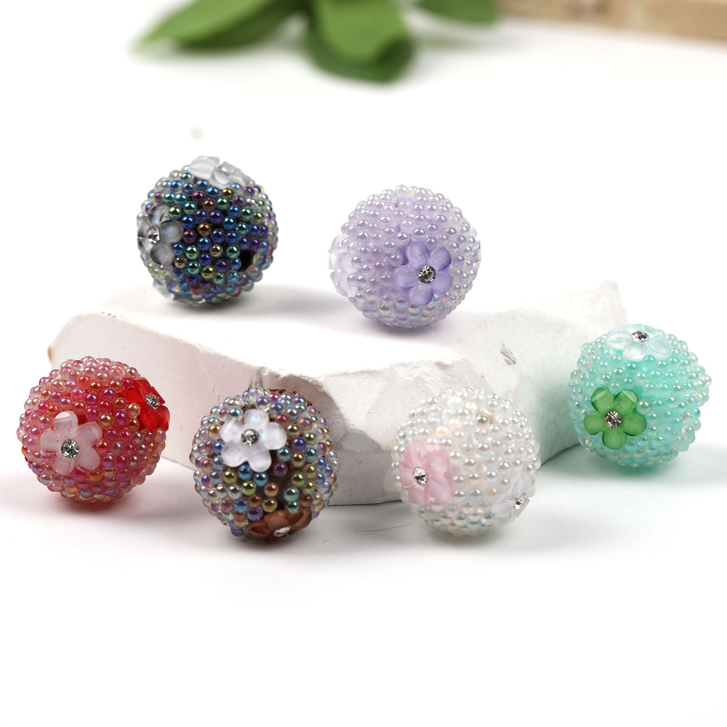 【B78】25pcs  Fancy Multicolor Sparkling Chain Flower Round Sugar Acrylic Beads-JPM