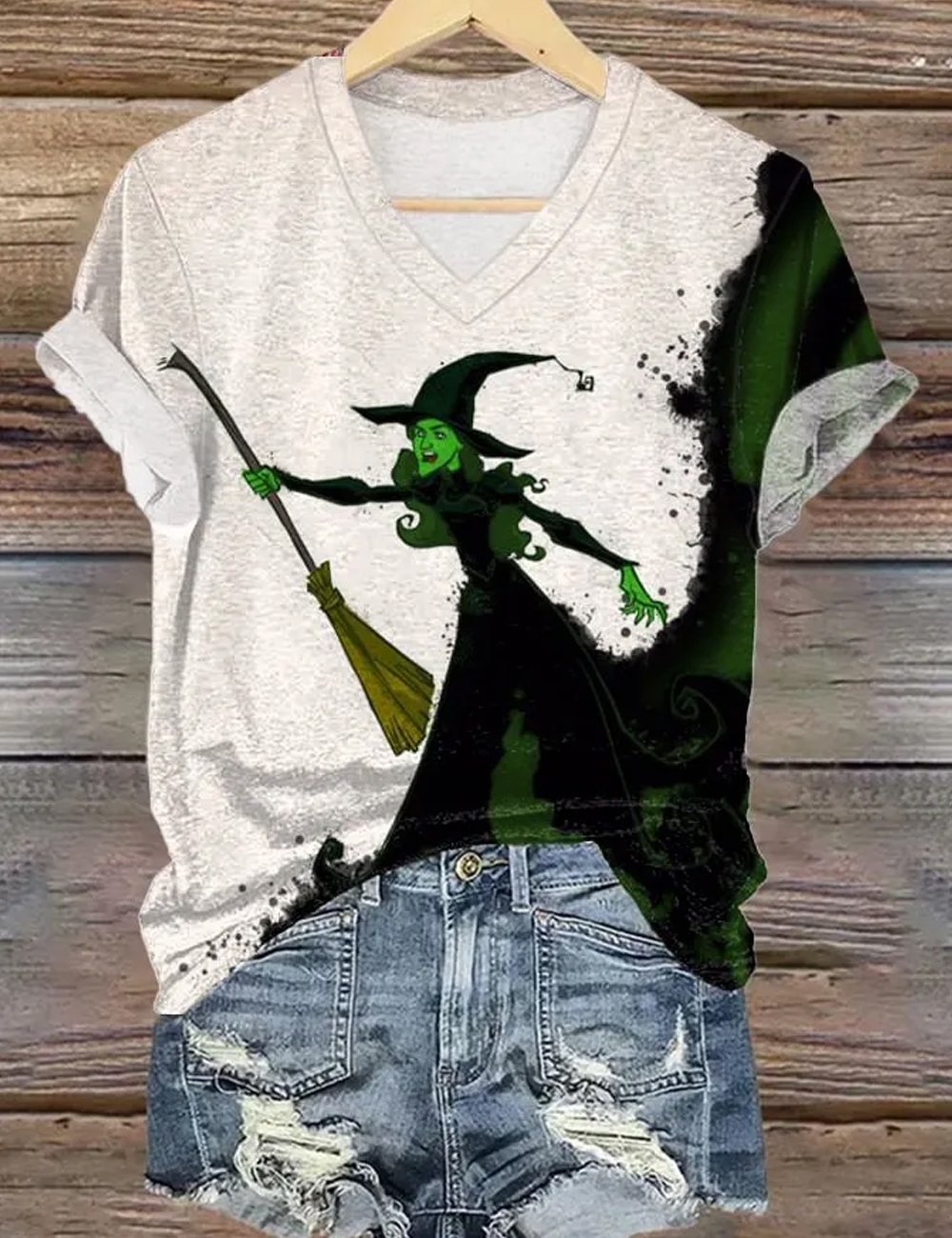 Women's Witch Print V Neck T-shirt
