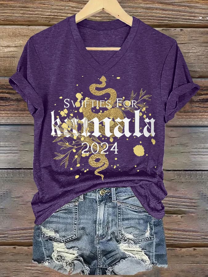 This Childless Cat Lady is Voting La Casual V Neck T-Shirt