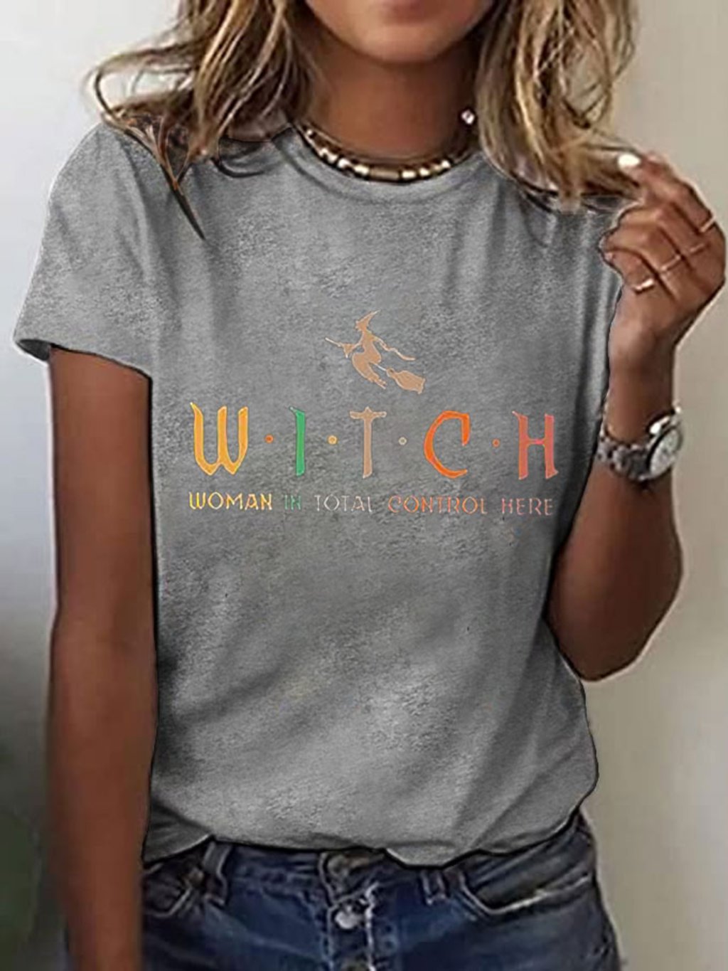 Women's Witch Woman In Total Control Herself Powherful Print T-Shirt