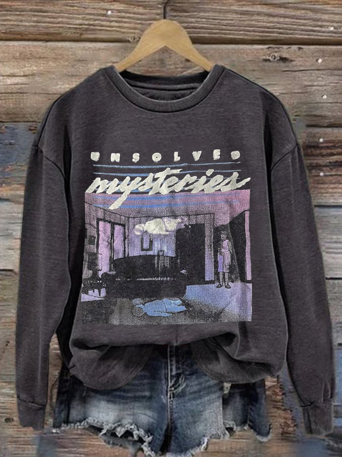 Retro Halloween Unsolved Mysteries Print Sweatshirt