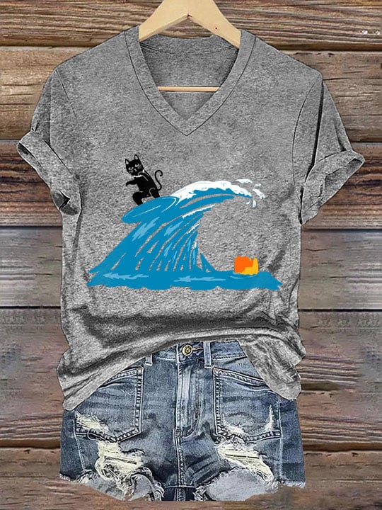 Women's Blue Wave And Black Cat Printed V-Neck T-Shirt