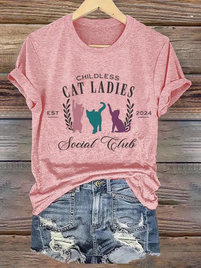 Women's Childless Cat Lady Print T-Shirt