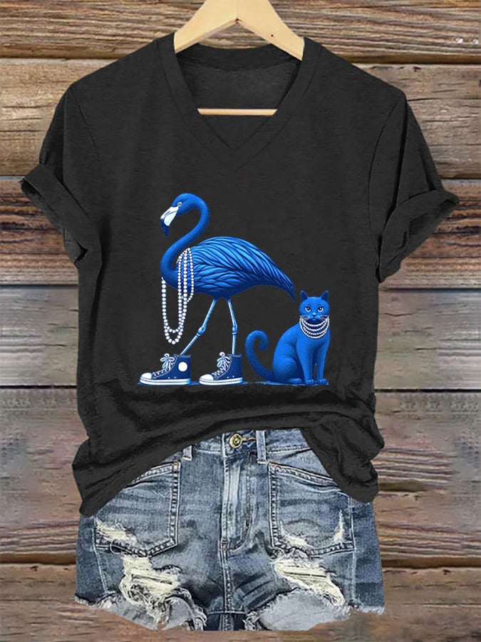 Women's Pearl Necklace Canvas Shoes Flamingo & Pearl Necklace Blue Cat Print Casual V-Neck T-Shirt