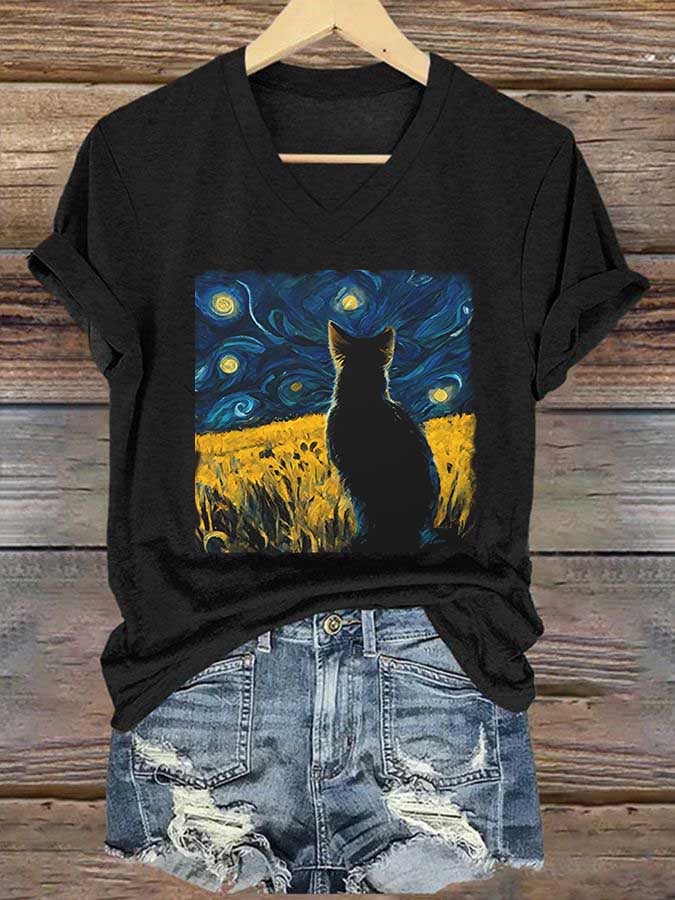 Women's Halloween Cat Looking At A Starry Night Print T-shirt