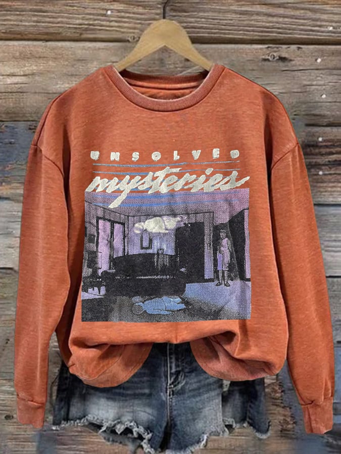 Retro Halloween Unsolved Mysteries Print Sweatshirt