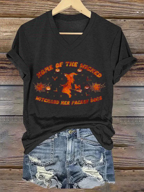 Home Of The Wicked Witch And Her Pack Of Dogs Print Crew Neck T-Shirt