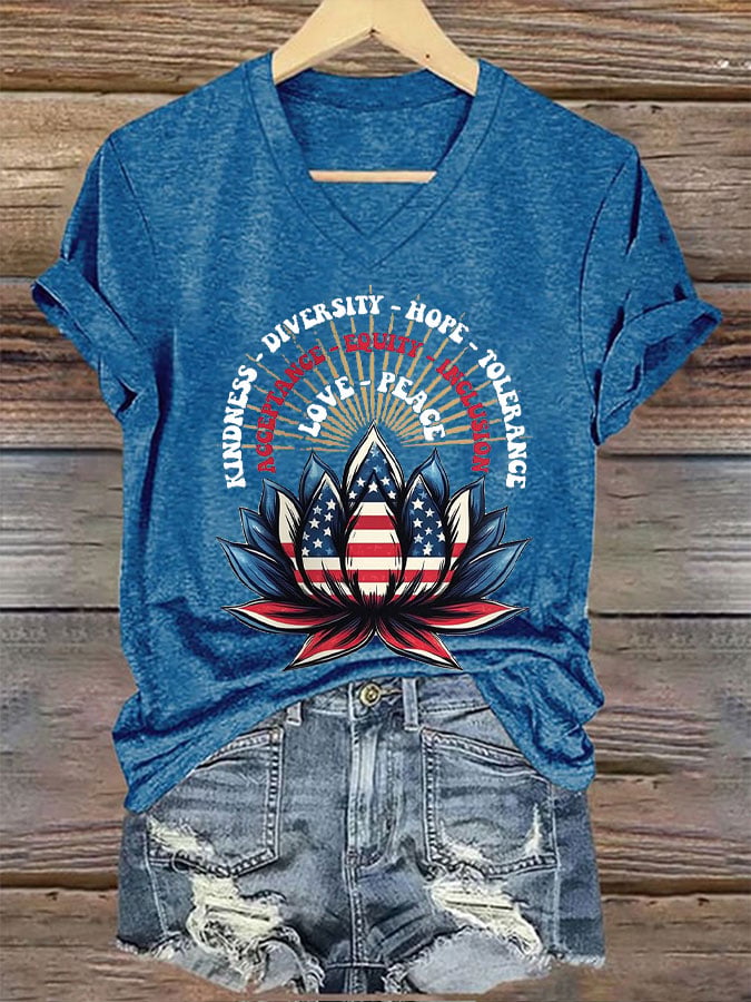 Women's Peace&Love Lotus Comma La Print T-Shirt