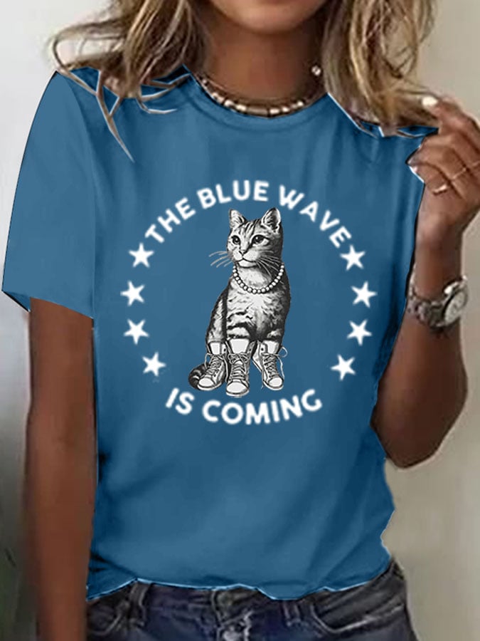 Women's La Cat  Blue Wave Is Coming  Printed Short-Sleeved T-Shirt