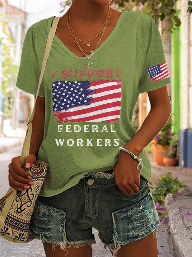 V-neck Retro I Support Federal Workers Print T-Shirt