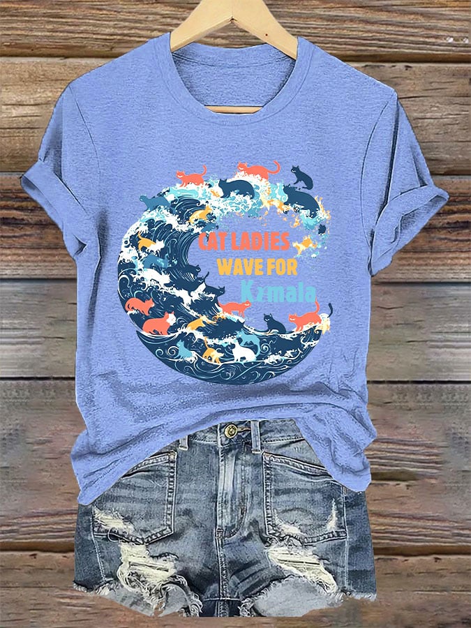 Women's Cat Ladies Wave for Kamala Printed T-shirt