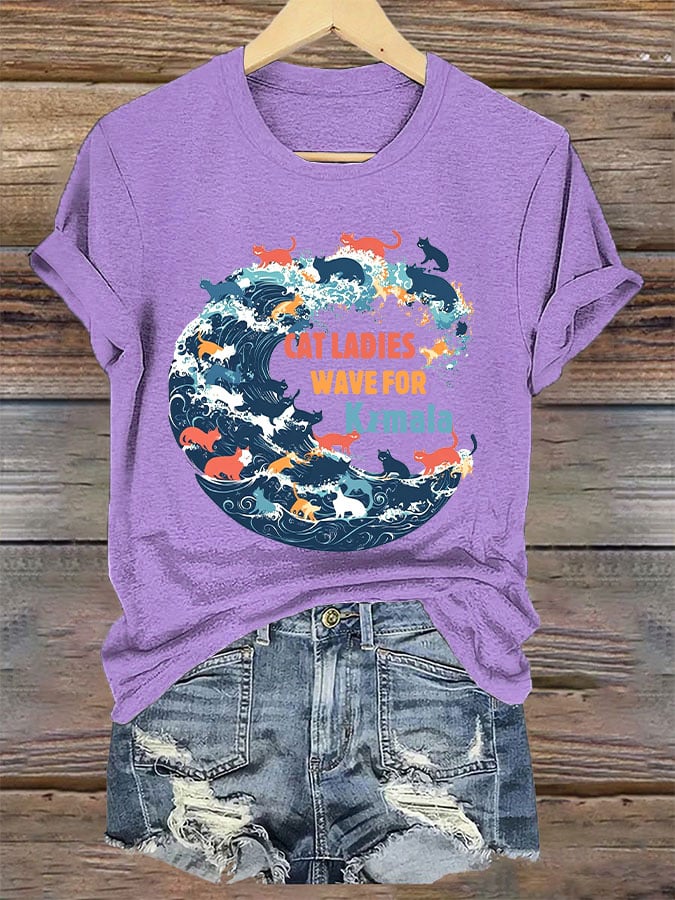 Women's Cat Ladies Wave for Kamala Printed T-shirt