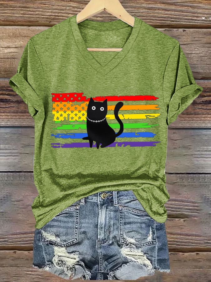 Women's Cat Wearing Pearls Color Print Casual T-Shirt