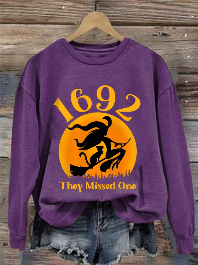 Women's Funny Halloween Witch Salem 1692 They Missed One Casual Sweatshirt