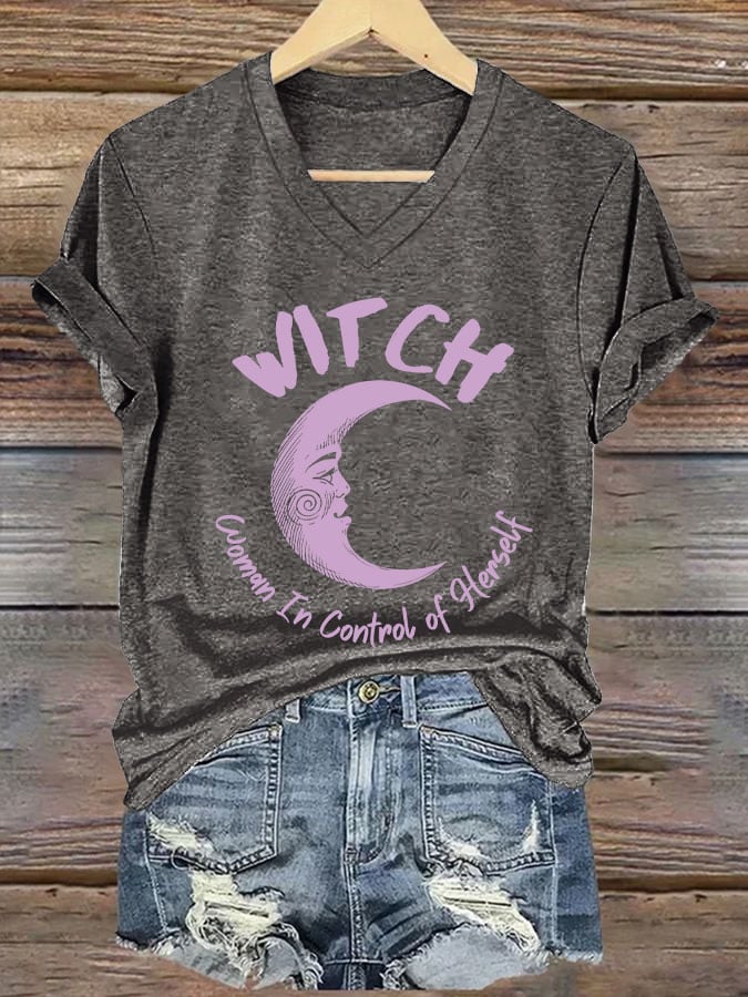 Women's Witch Woman In Total Control Of Herself Print V Neck T-shirt