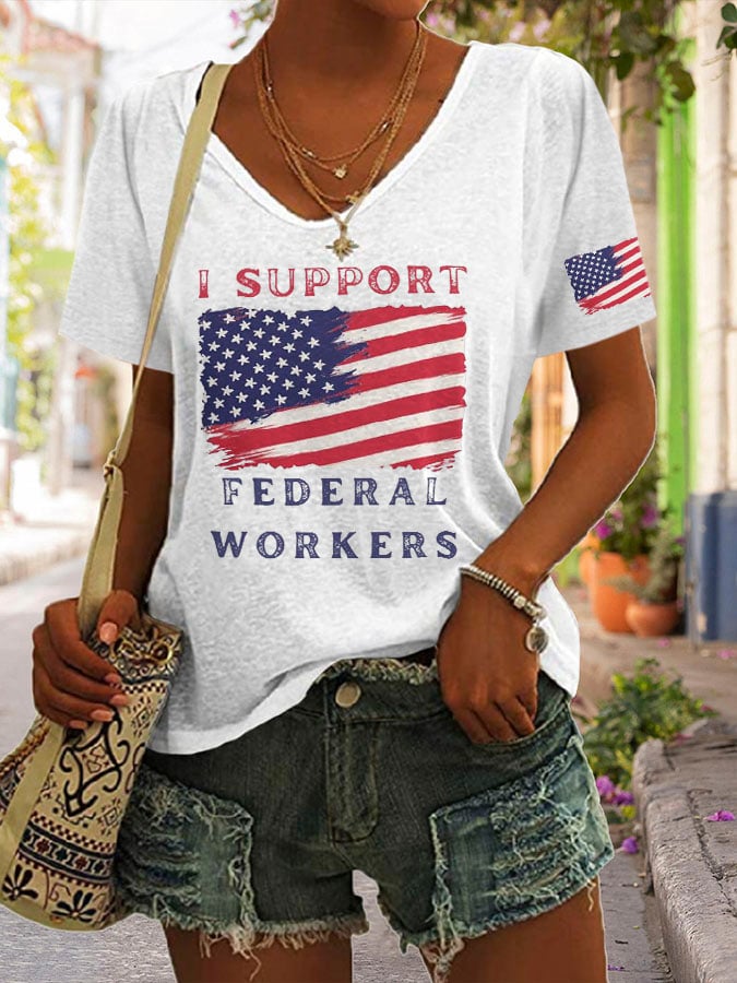 V-neck Retro I Support Federal Workers Print T-Shirt