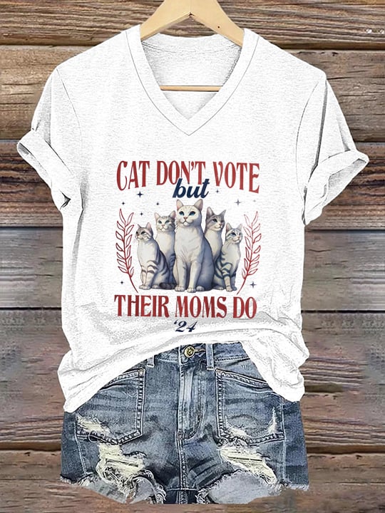 Women's Cat Dont Vote But Their Moms Do Print T-Shirt