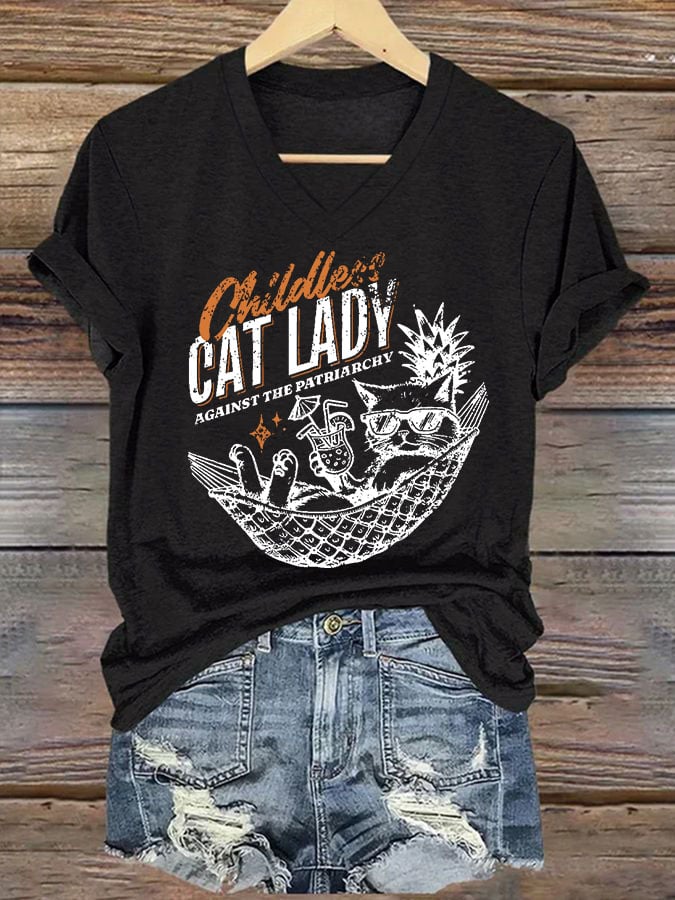 Women's Childless Cat Lady Against The Patriarchy Print T-shirt