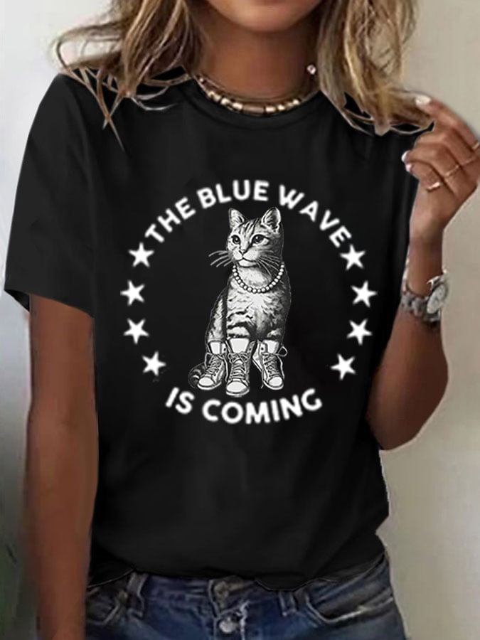 Women's La Cat  Blue Wave Is Coming  Printed Short-Sleeved T-Shirt