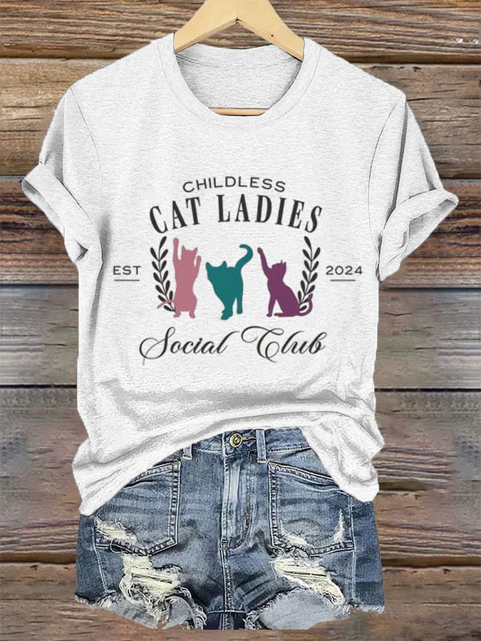 Women's Childless Cat Lady Print T-Shirt