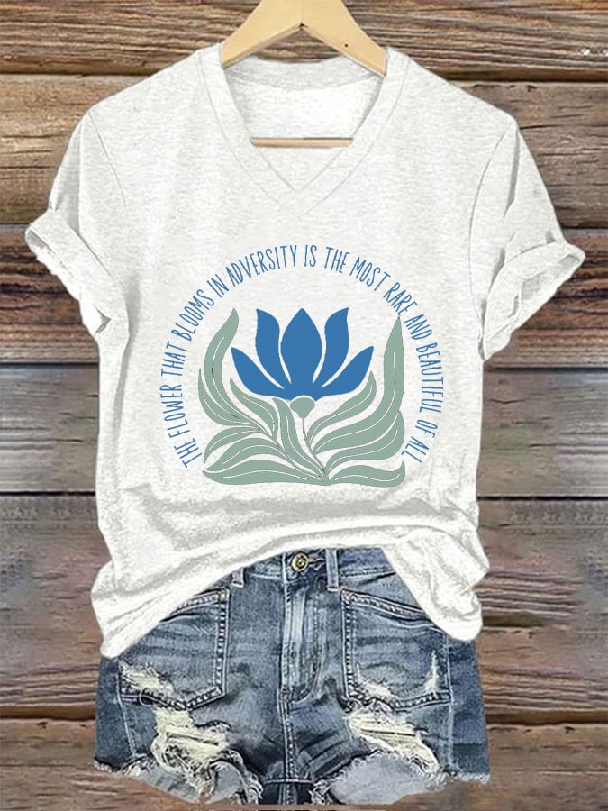 Women's Bloom In Adversity Lotus Comma La Print T-Shirt