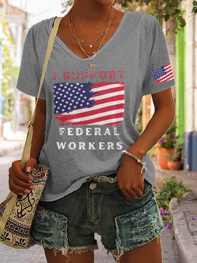 V-neck Retro I Support Federal Workers Print T-Shirt