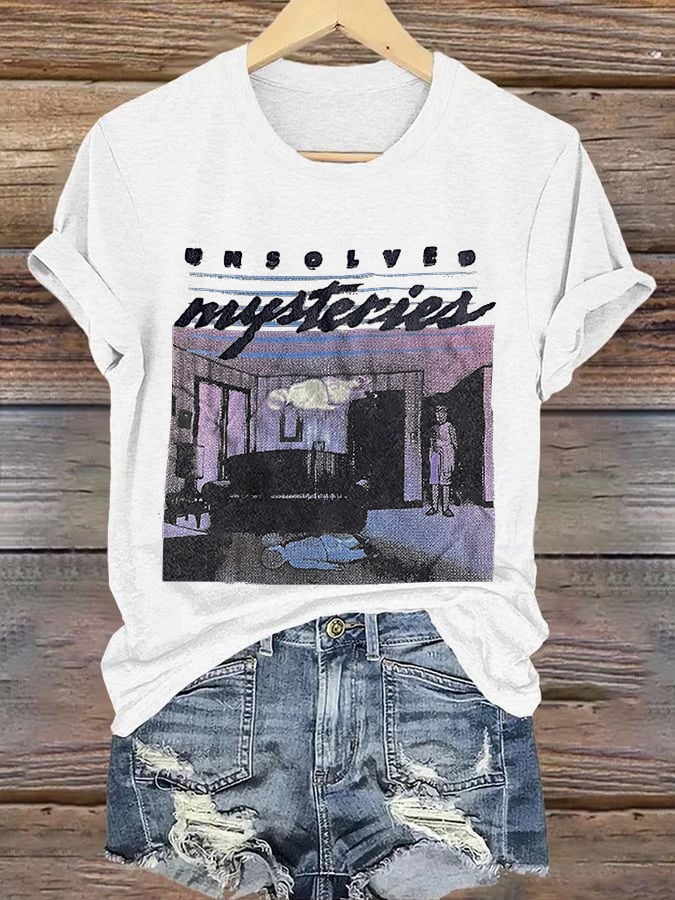 Retro Halloween Unsolved Mysteries Print T-Shirt