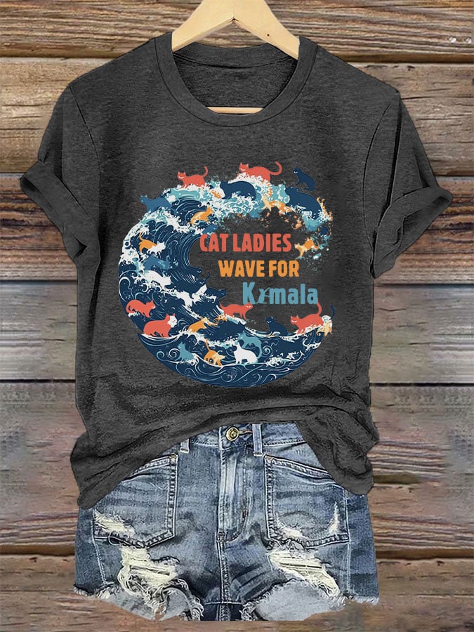 Women's Cat Ladies Wave for Kamala Printed T-shirt