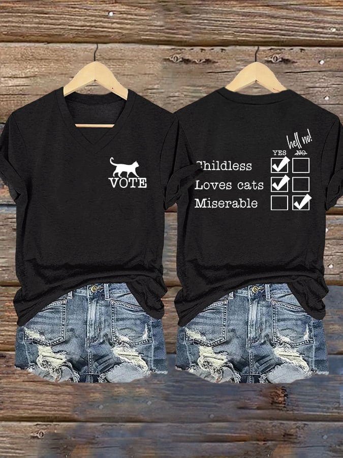 V-neck Retro Cat Lady Childless Loves Cats Miserable Print T-Shirt