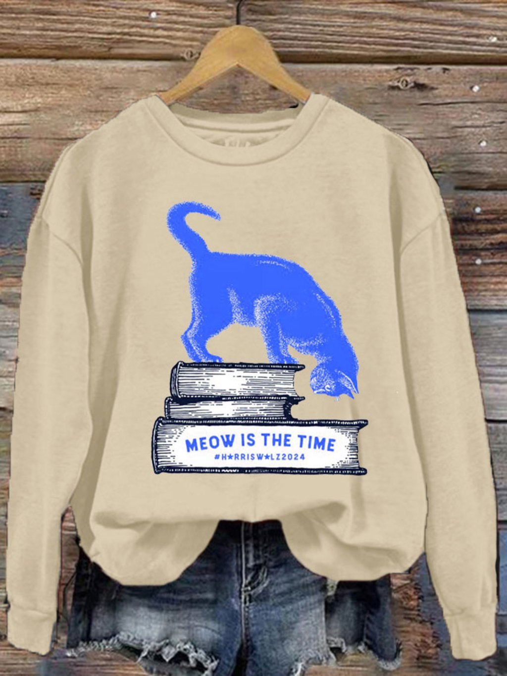 Women's Meow Is The Time Comma La Cat Printed Sweatshirt