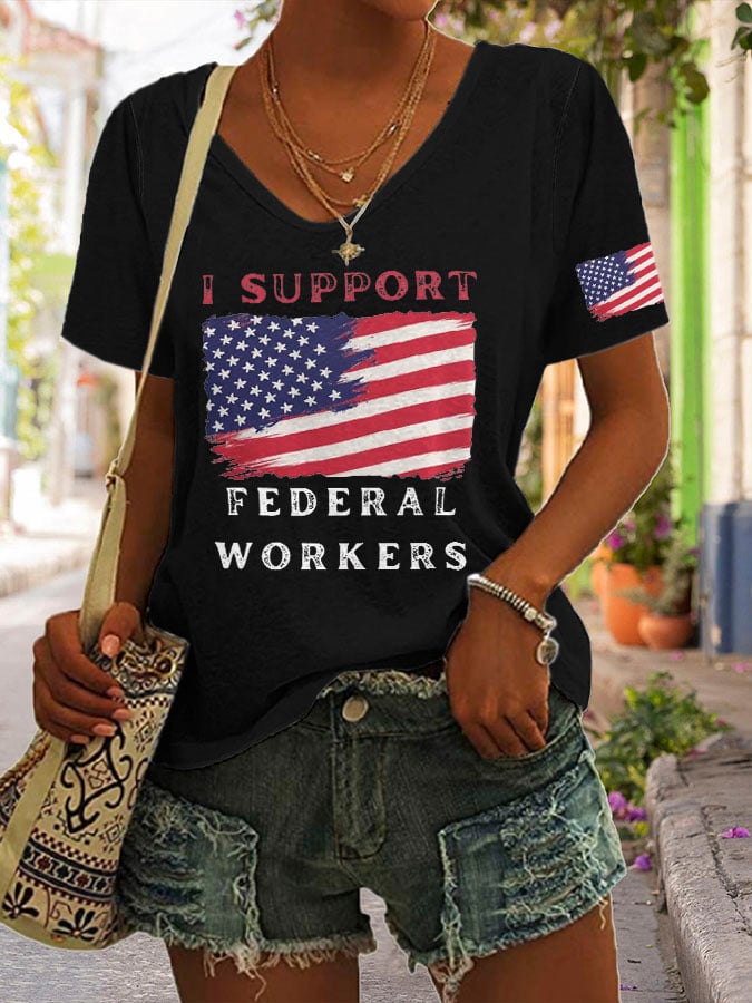 V-neck Retro I Support Federal Workers Print T-Shirt