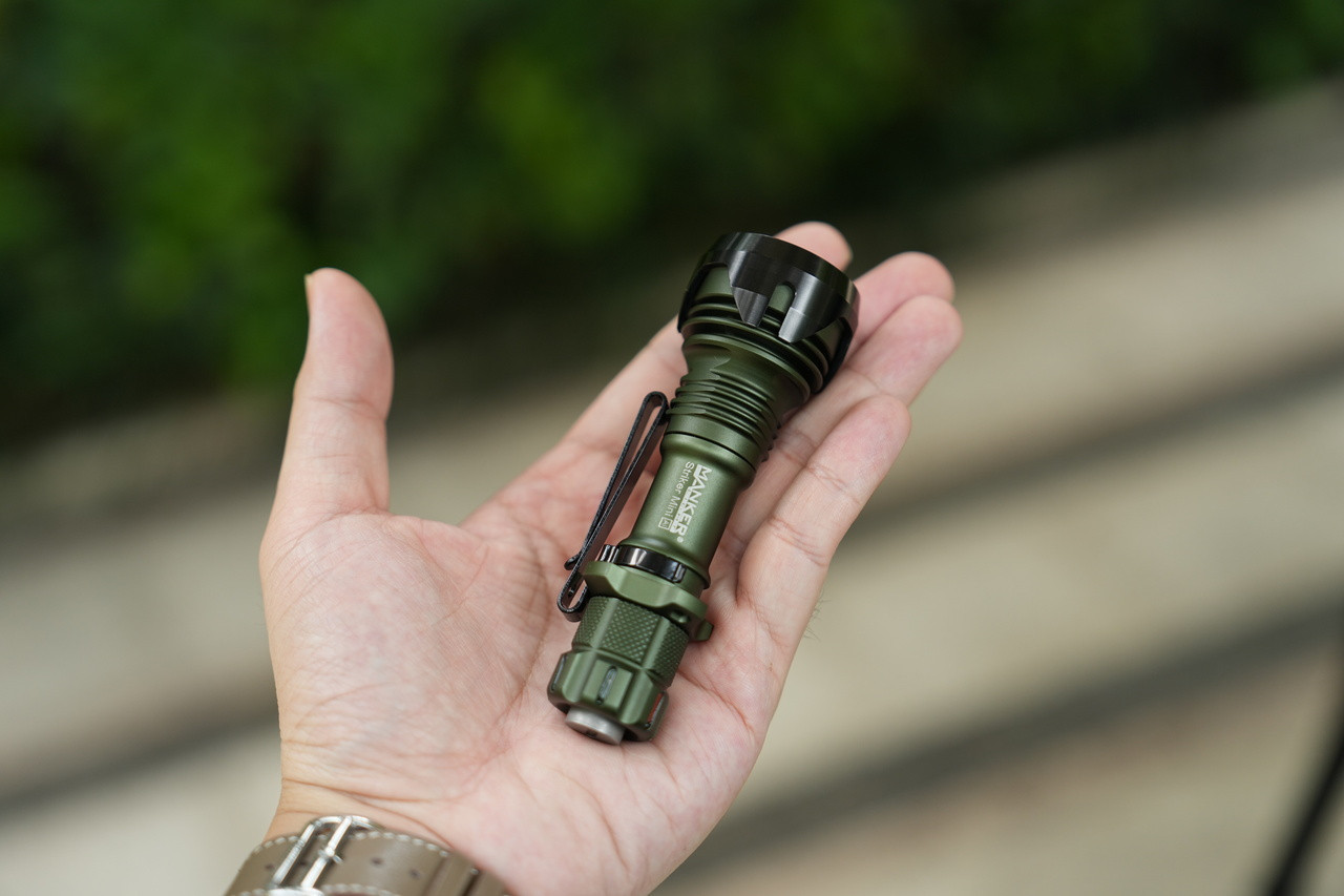 Manker Striker Mini Rechargeable EDC Tactical Flashlight 635 Lumens