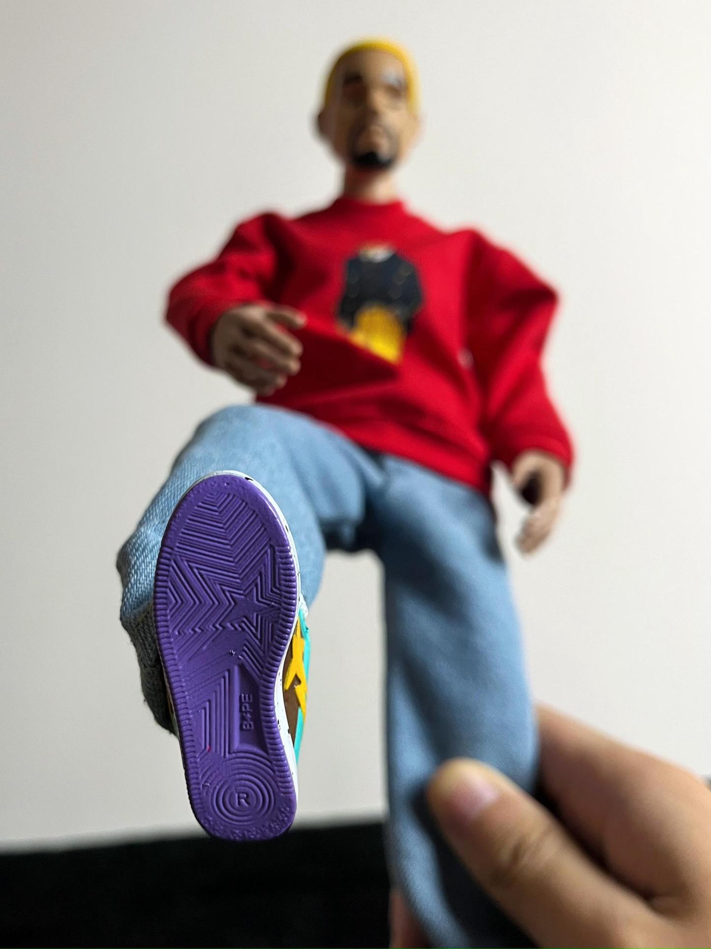 1/6 KE The College Dropout action figure
